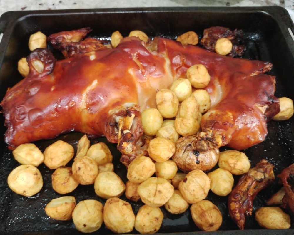 Lechona al horno con patató